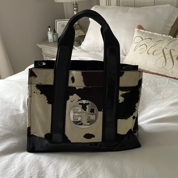 Tory Burch Handbags - TORY BURCH fur and patent tote